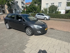 Opel Astra Sports Tourer - 1.4 Turbo Automaat Cosmo Cruise PDC
