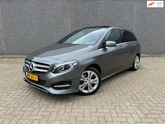 Mercedes-Benz B-klasse - 220 4Matic Prestige | AUTOMAAT | TREKHAAK | PANO | A.CAMERA | STOELVERW | CC | PDC | 1 JAA