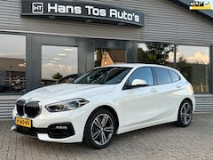 BMW 1-serie - 118i Sport Executive Edition LEER / CARPLAY / LED / NL-Auto