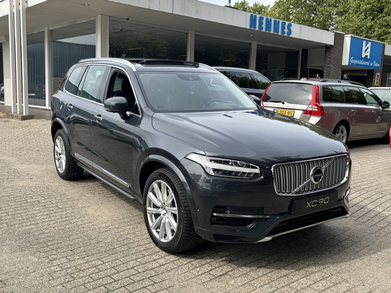 Volvo XC90 - T8 AWD Inscription HeadUp 360 keyless pano - AutoWereld.nl