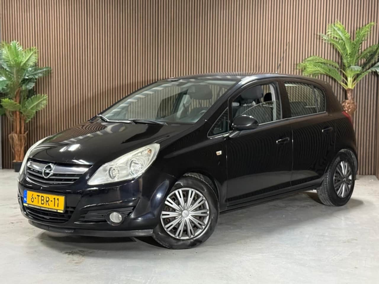 Opel Corsa - 1.2-16V Enjoy 1.2-16V Enjoy - AutoWereld.nl