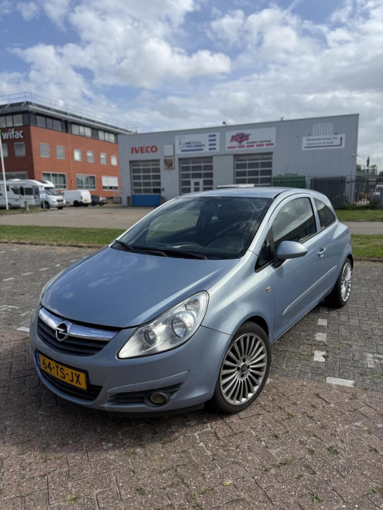 Opel Corsa - 1.2-16V Stuur/stoelverwarming Nieuwe APK Velgen - AutoWereld.nl