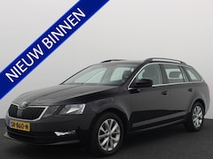 Skoda Octavia Combi - 1.6 TDI Greentech Ambition Business 1500KG TREKKEN / TREKHAAK / CARPLAY / NAVI / CLIMA / P