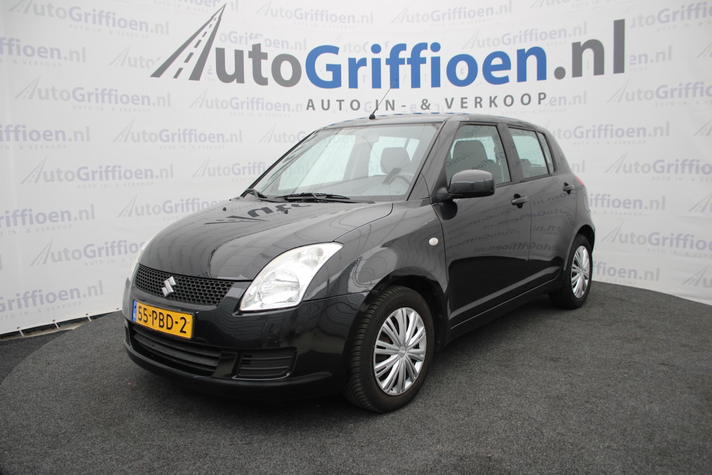 Suzuki Swift - 1.3 Cool nette 5-deurs met airco - AutoWereld.nl