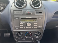 Ford Fiesta - 1.6-16V AUTOMAAT, AIRCO
