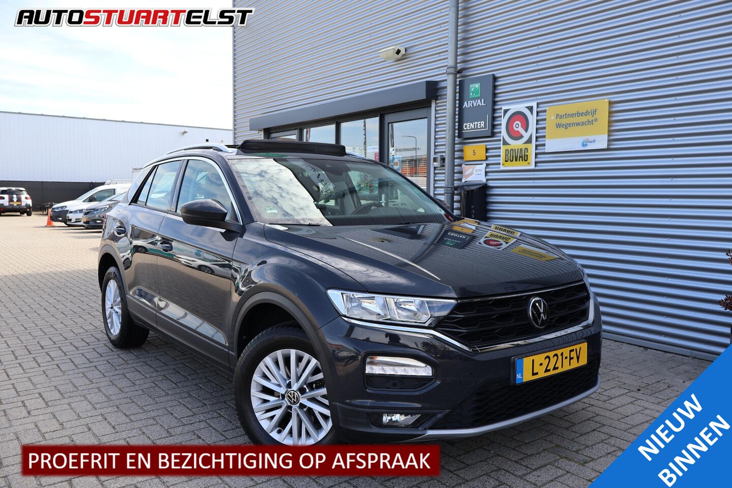 Volkswagen T-Roc - 1.5 TSI Style Business Pano | 1500kg Trekhaak | Ad Cruise | Elek Klep | Full Led | Carplay - AutoWereld.nl