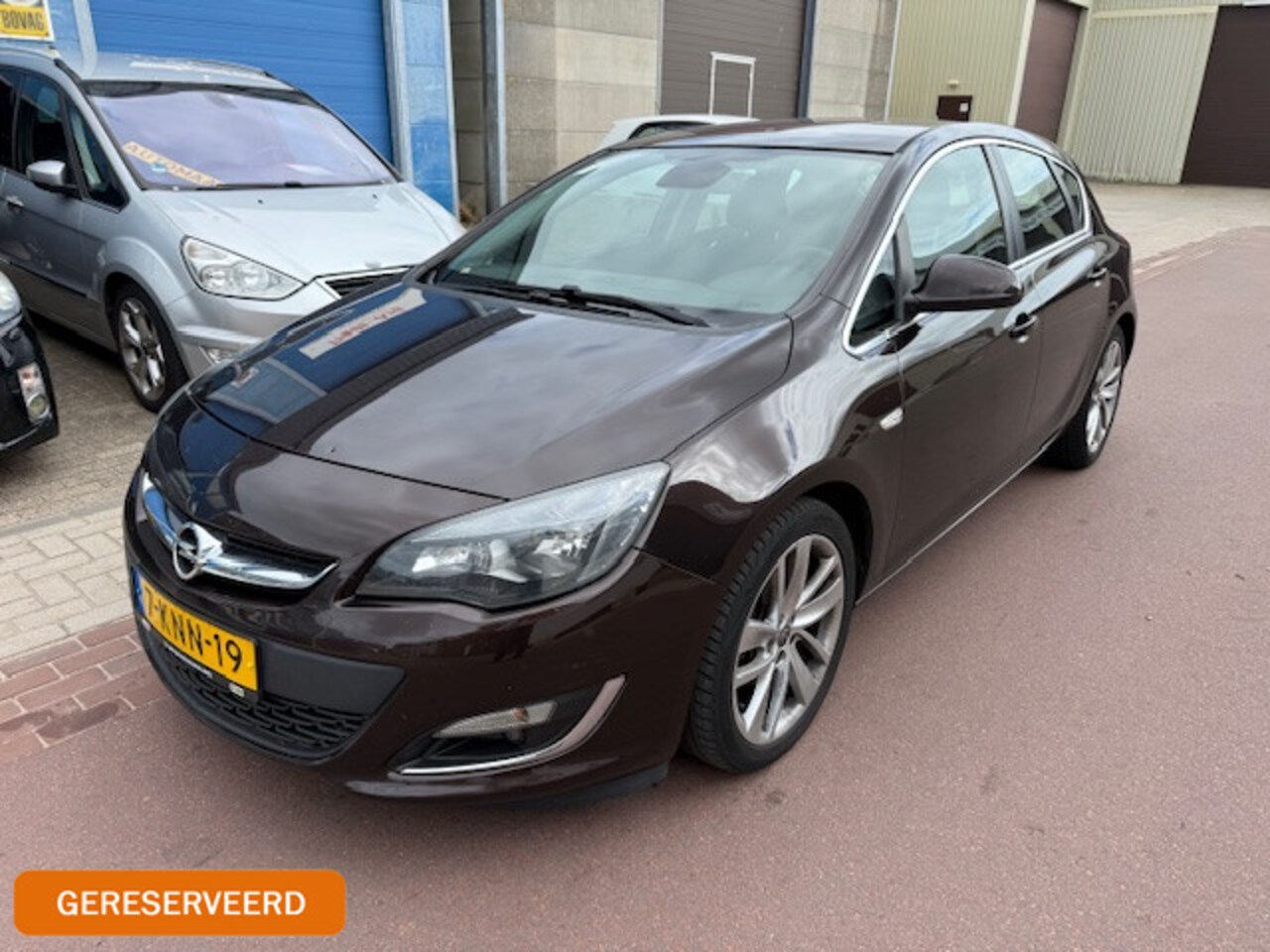 Opel Astra - 1.4 Turbo Sport Automaat 2013 Export prijs ex BPM Navigatie, Airco, 18" Sportvelgen, etc. - AutoWereld.nl