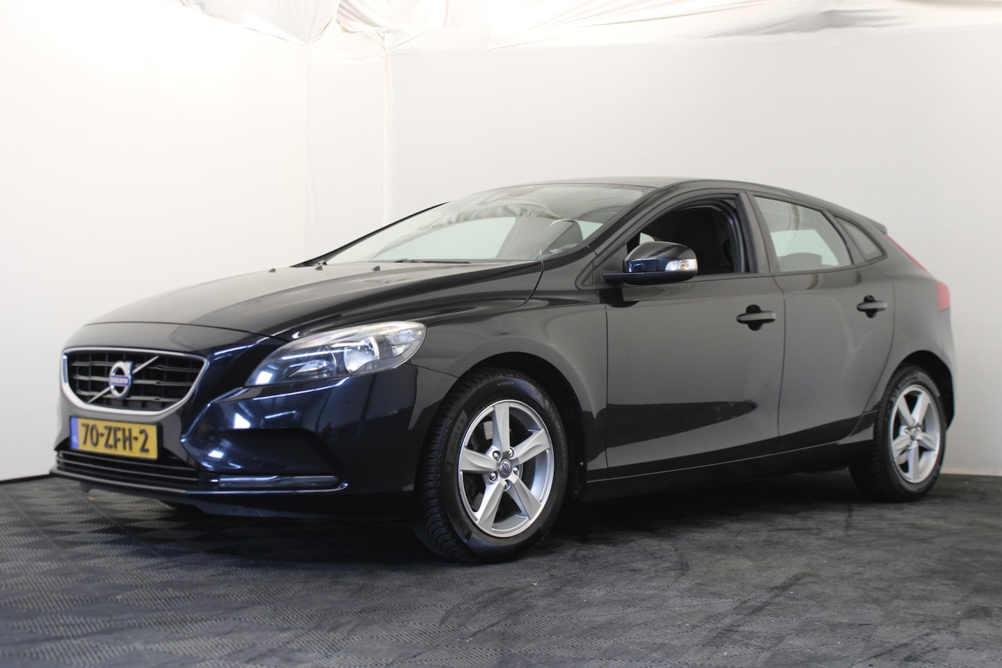 Volvo V40 - 1.6 T3 Kinetic 1.6 T3 Kinetic - AutoWereld.nl