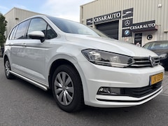 Volkswagen Touran - 2.0 TDI SCR AUTOMAAT / DEALER ONDERHOUDEN