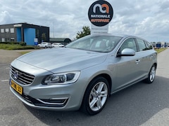 Volvo V60 - 2014 * 2.4 D6 AWD Plug-In Hybrid Summum * AUTOMAAT * LMV * LED * ELEC. RAMEN