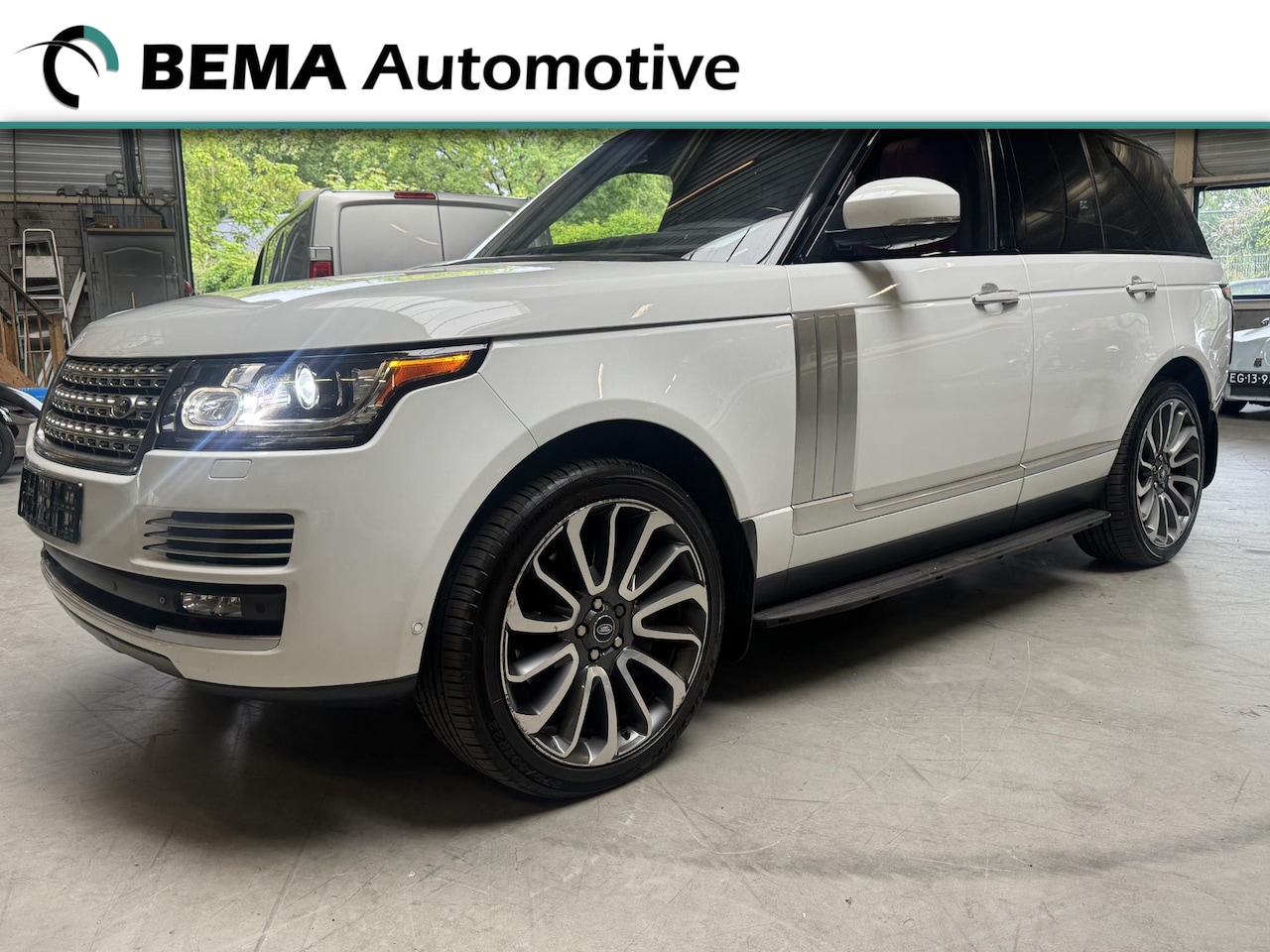Land Rover Range Rover - 5.0 V8 Autobiography LWB 5.0 V8 Autobiography LWB - AutoWereld.nl
