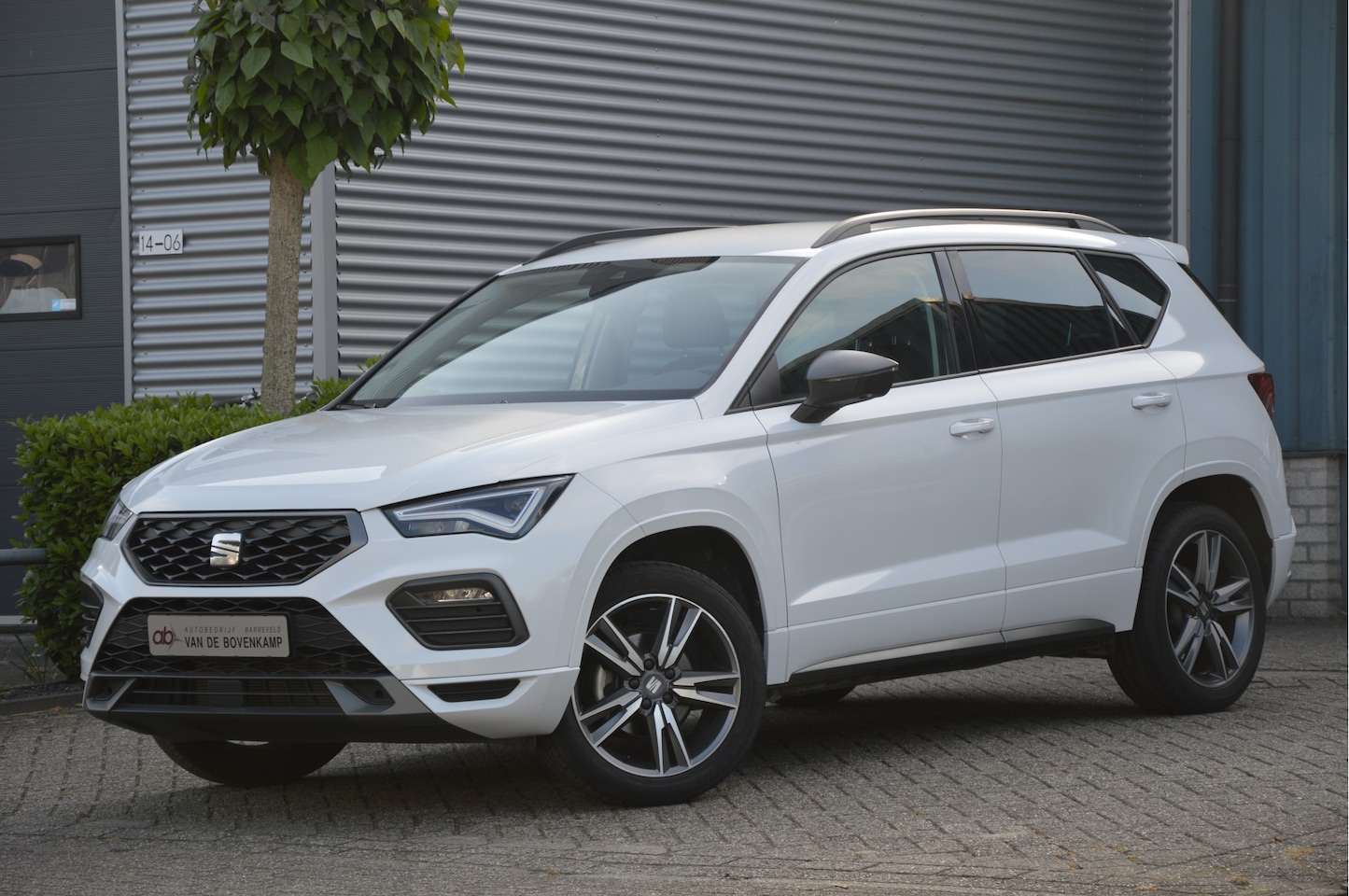 SEAT Ateca - 1.5 TSI FR AUTOMAAT | LED | CRUISE | VIRTUAL | KEYLESS | CLIMA | DAB | NAVI | ENZ - AutoWereld.nl