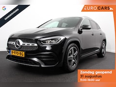 Mercedes-Benz GLA-Klasse - 200 AMG Line Automaat | Navigatie | Climate Control | Camera | Electrisch bedienbare achte