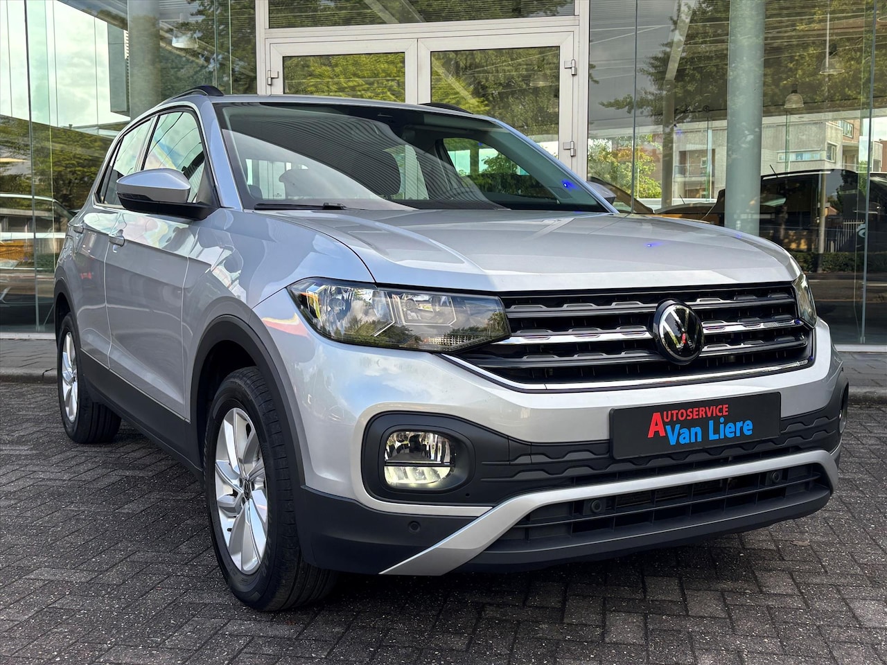 Volkswagen T-Cross - 1.0 TSI 110pk 7-DSG Life|1e Eigenaar|NL auto|Navigatie|Camera|Rijklaarprijs incl garantie. - AutoWereld.nl