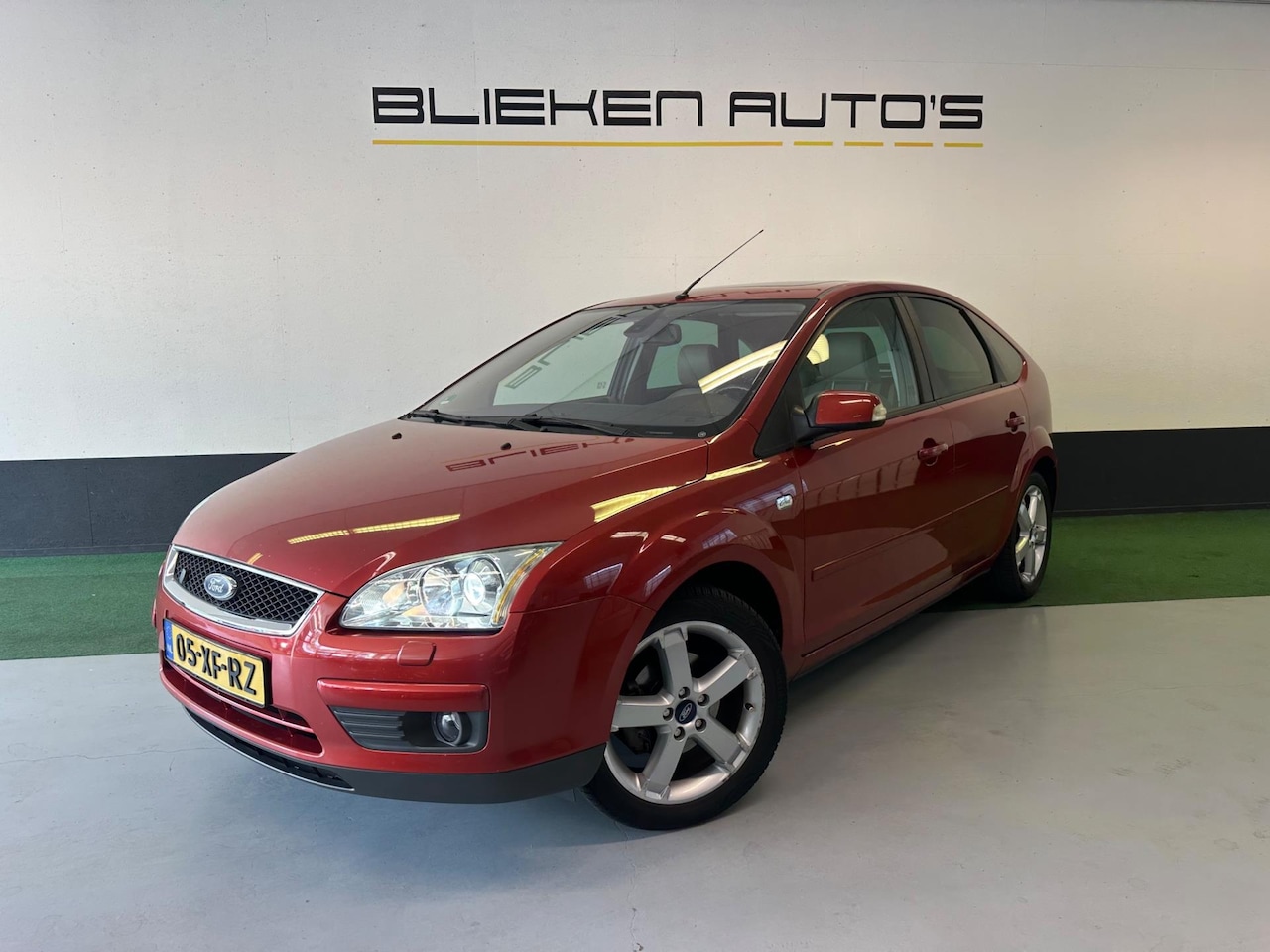 Ford Focus - 1.8-16V Ghia Flexifuel 1.8-16V Ghia Flexifuel - AutoWereld.nl