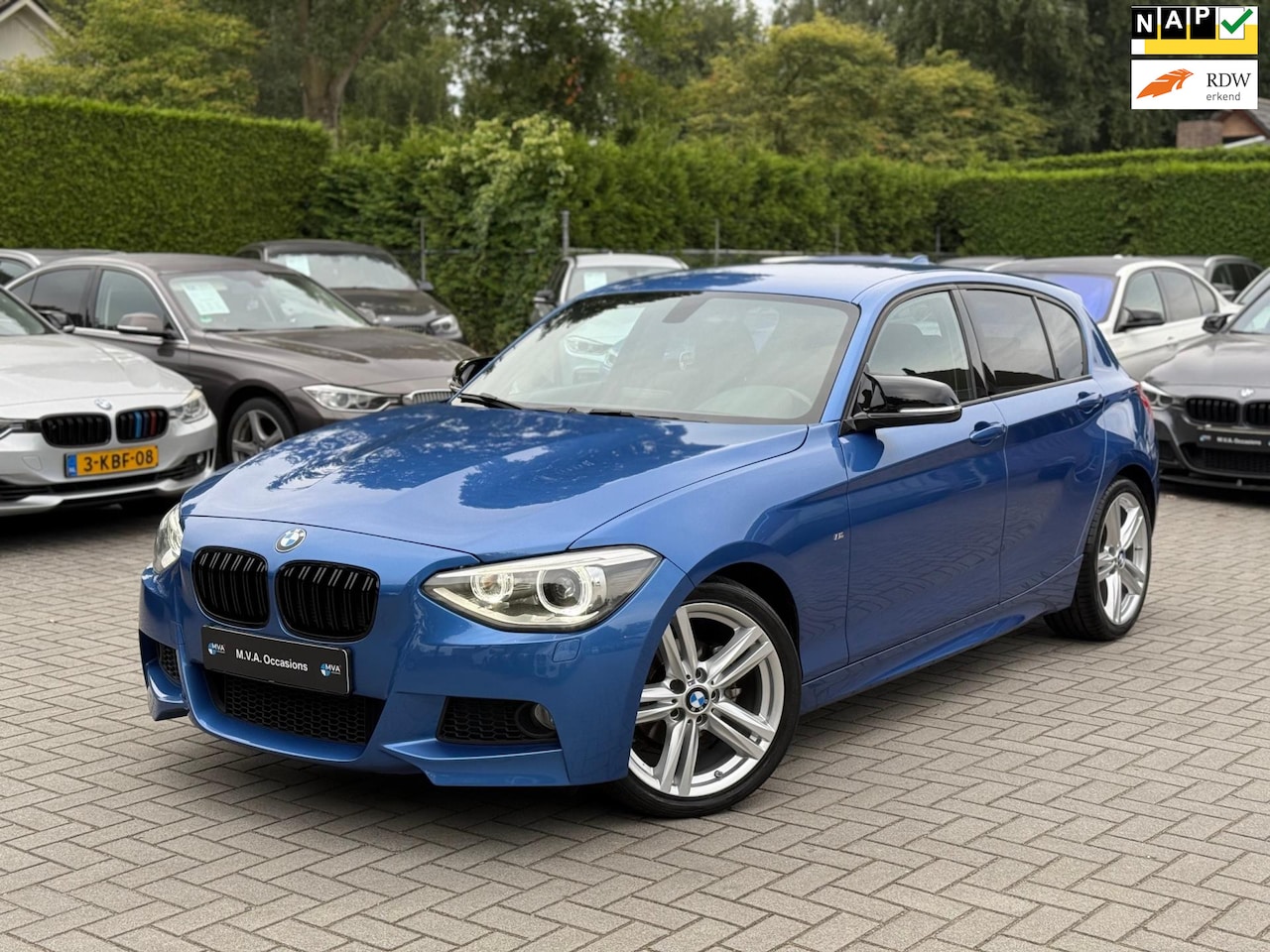 BMW 1-serie - 116i Executive M Sport|Nieuwe Ketting + Klepseals|Navigatie|Trekhaak|Climate control18 inc - AutoWereld.nl