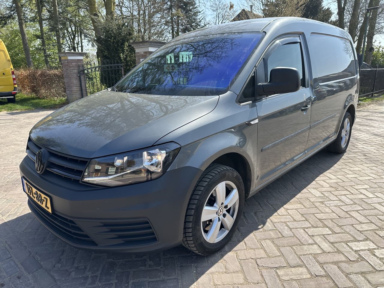 Volkswagen Caddy Maxi - 2.0 TDI L2 maxi 110 Kw marge - AutoWereld.nl