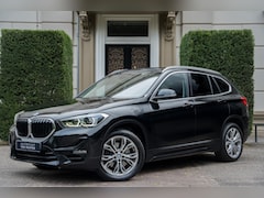 BMW X1 - xDrive25i High Executive SportLine | Camera | Head Up | Sportstoelen