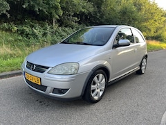 Opel Corsa - 1.2-16V Silverline Airco