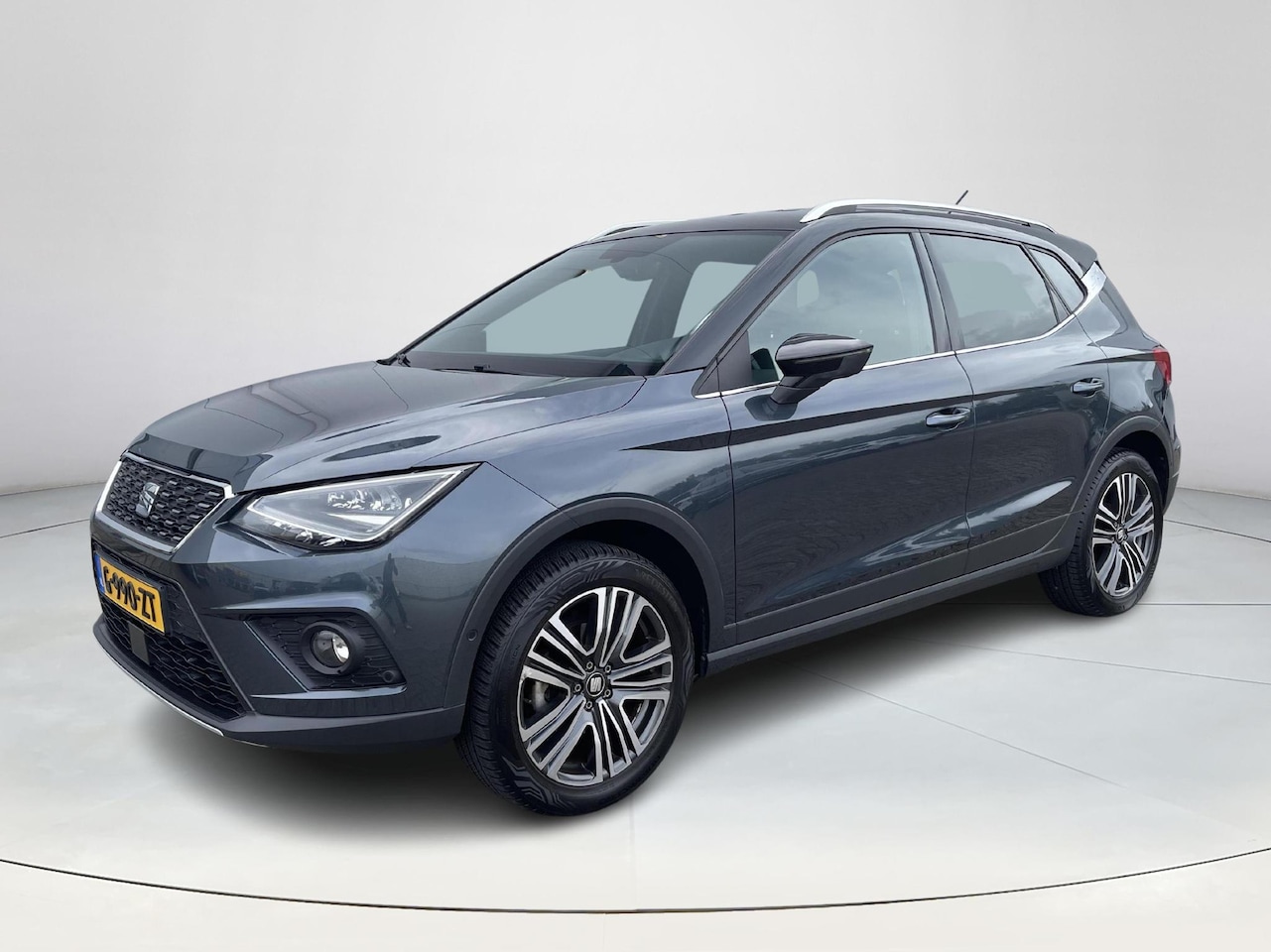 SEAT Arona - 1.0 TSI Xcellence Business Intense Automaat | All Seasonbanden | Parkeersensoren voor- en - AutoWereld.nl