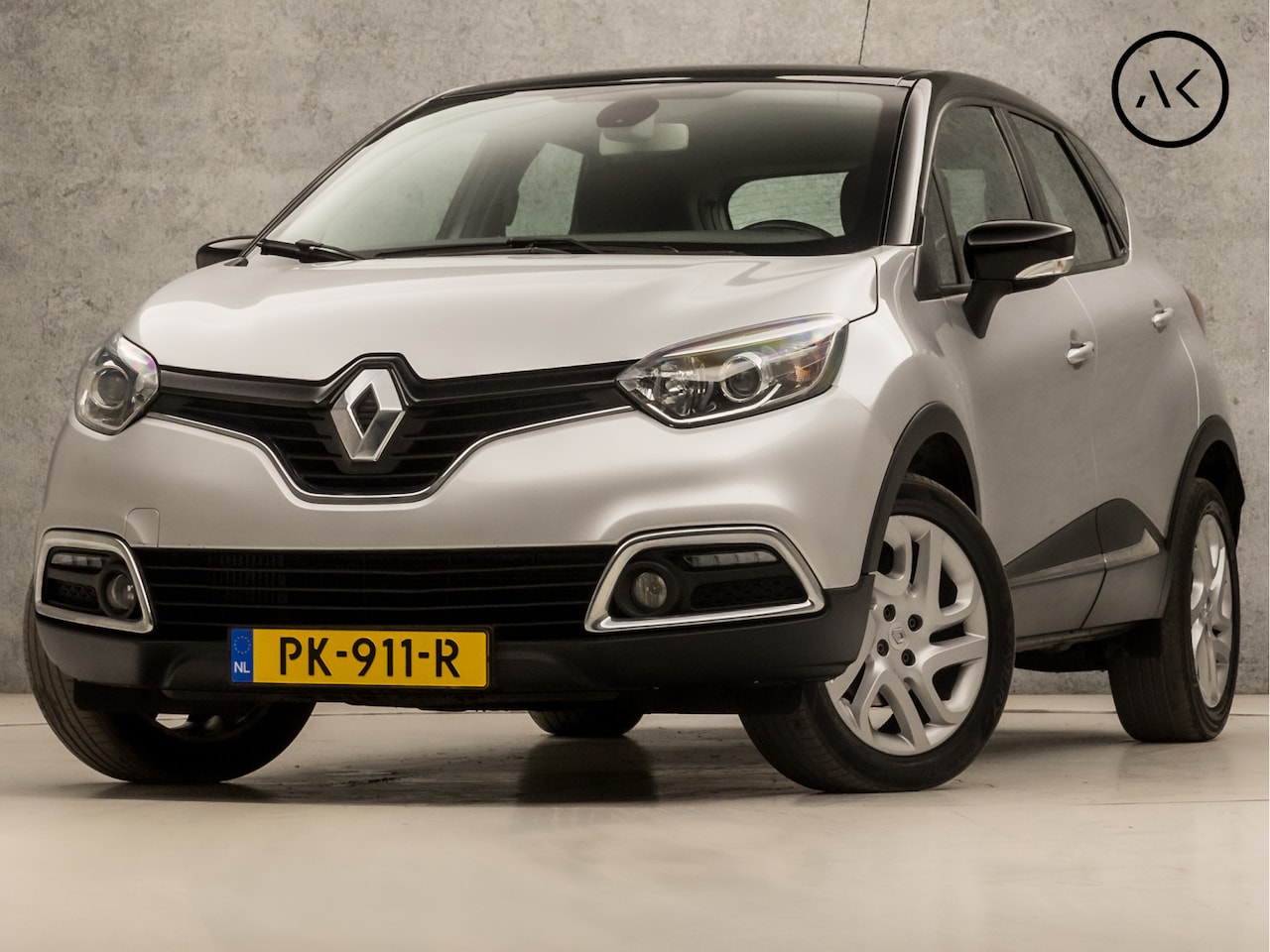Renault Captur - 1.2 TCe Dynamique Automaat (NAVIGATIE, CLIMATE, CRUISE, CAMERA, SPORTSTOELEN, PARKEERSENSO - AutoWereld.nl