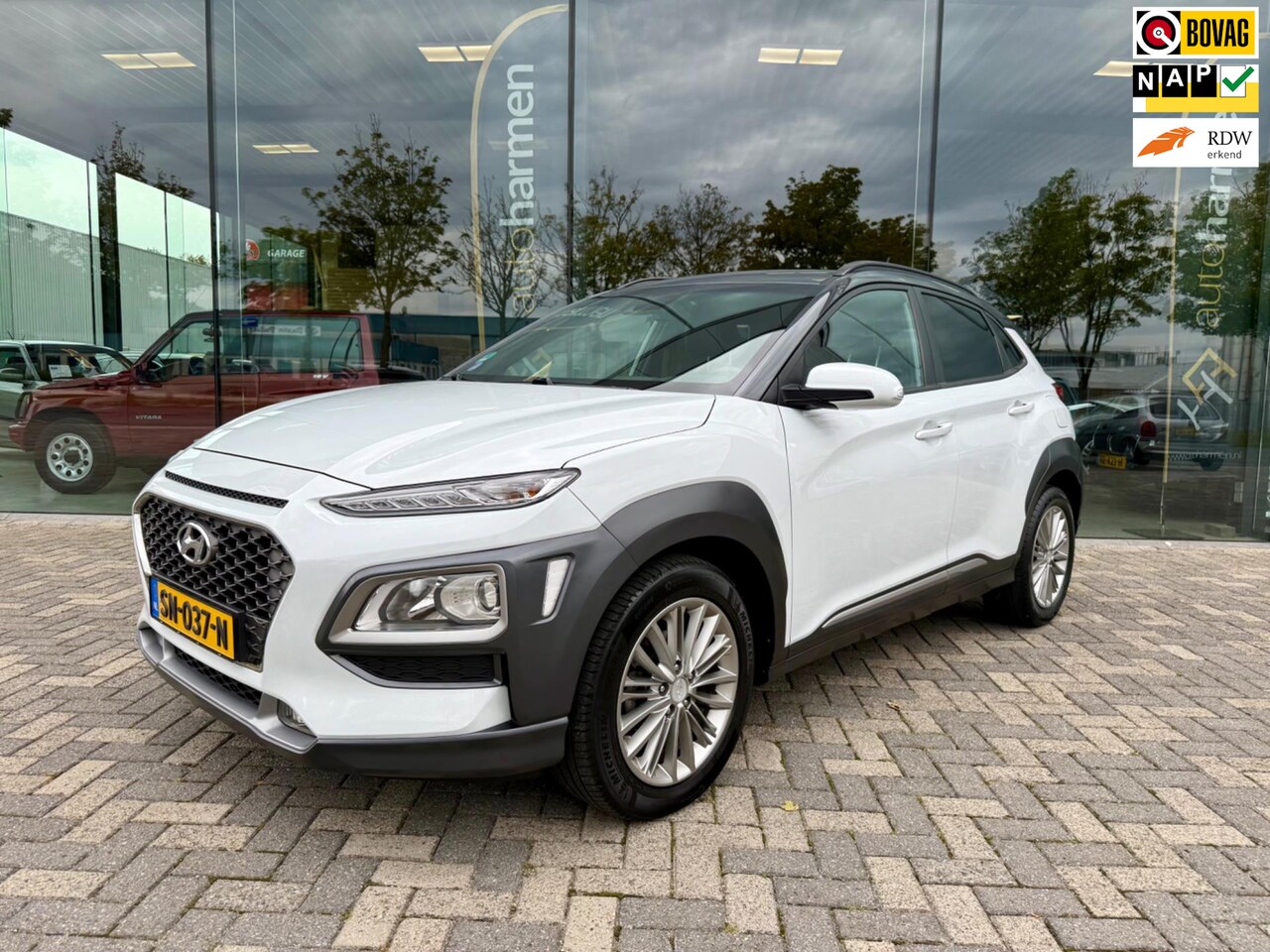 Hyundai Kona - 1.0T Fashion 1.0T Fashion 120pk, NAP, CarPlay, 1e eigenaar - AutoWereld.nl