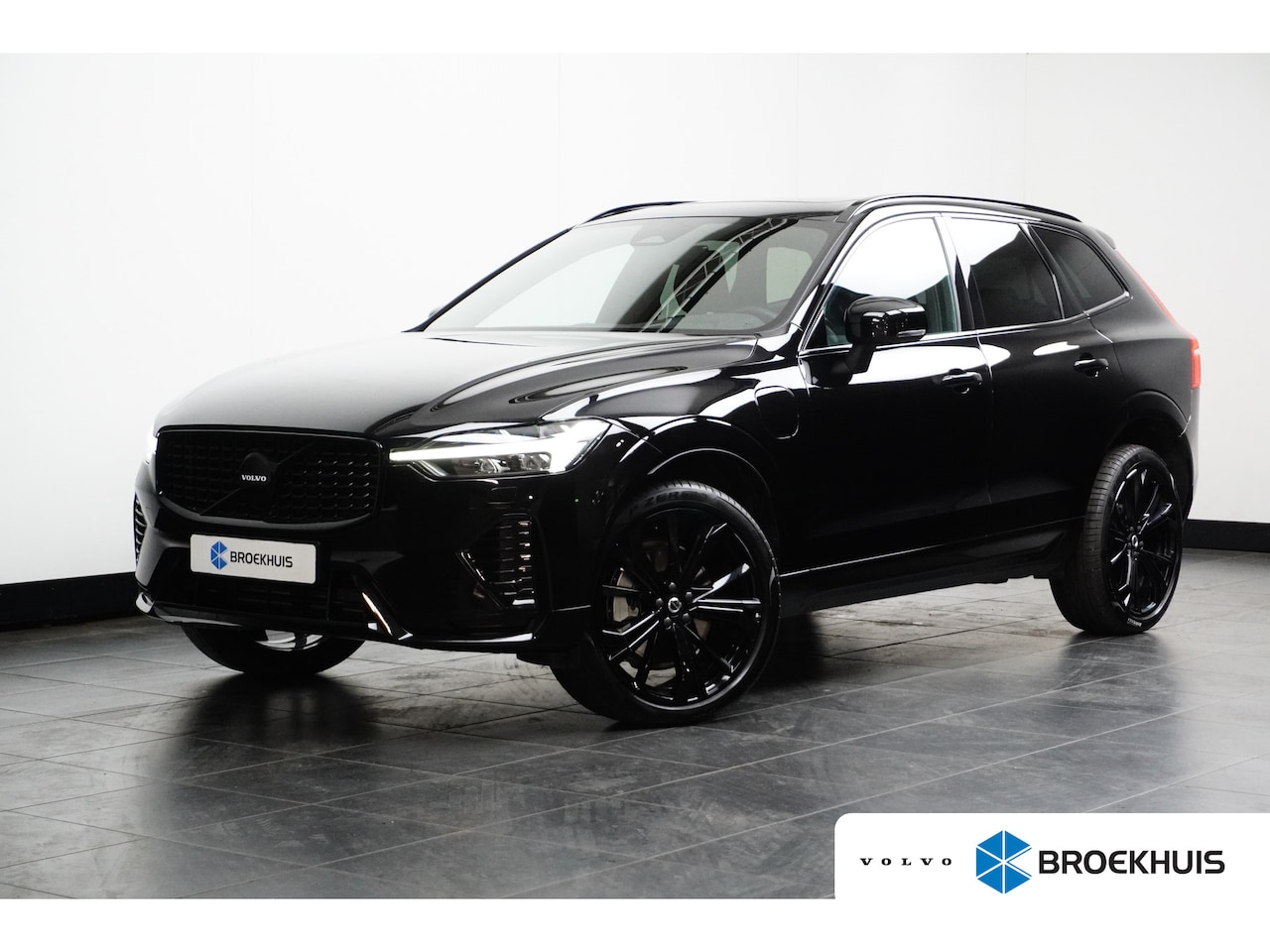 Volvo XC60 - T6 Recharge AWD Plus Black Edition | Trekhaak | Luchtvering | Memory | Panoramadak | Adapt - AutoWereld.nl