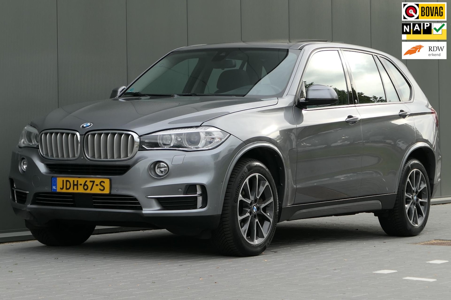 BMW X5 - XDrive50i High Executive BTW-auto Panorama Sportstoelen Trekhaak - AutoWereld.nl