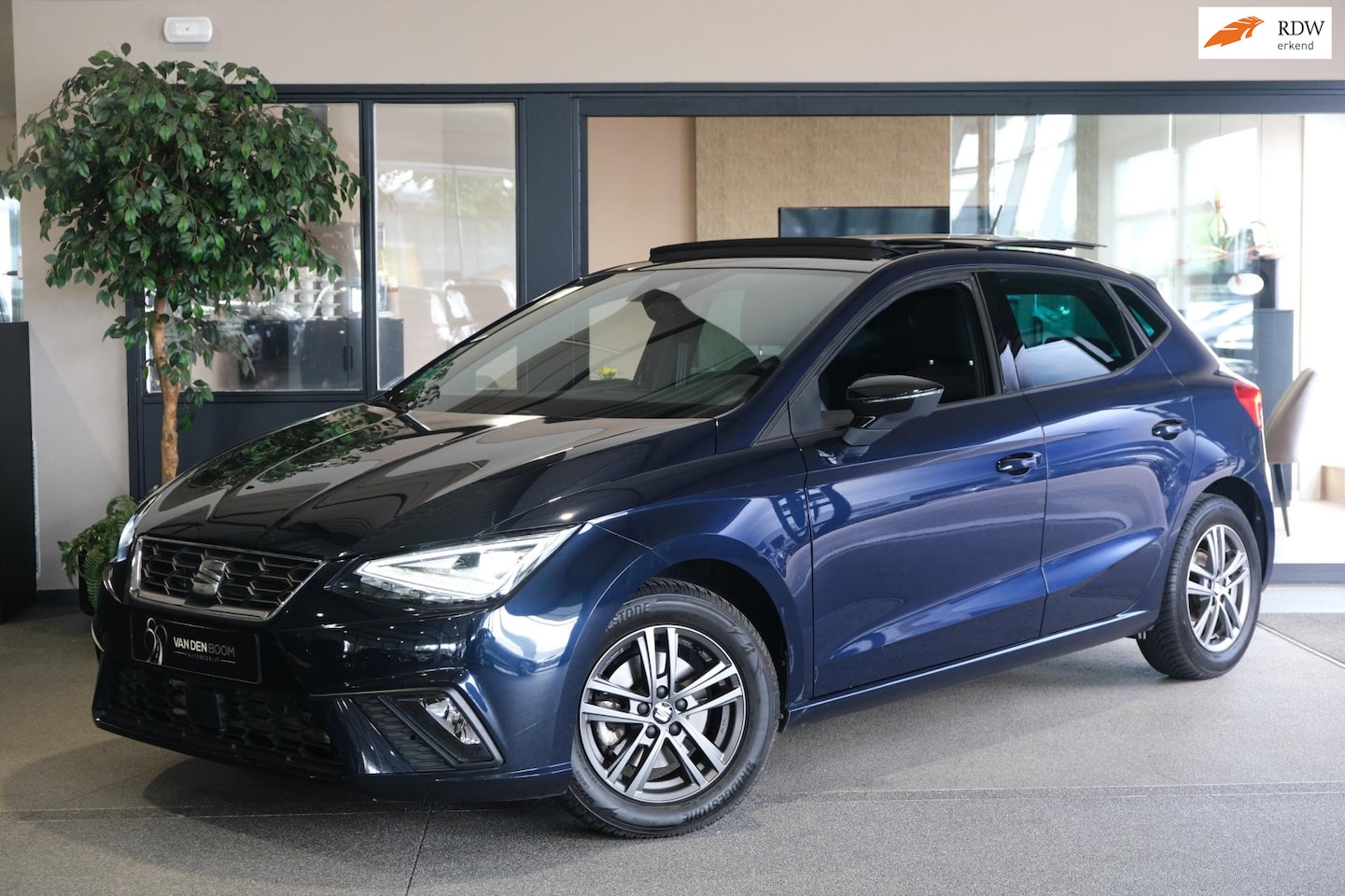 SEAT Ibiza - 1.0 EcoTSI FR DSG Facelift Pano Led Navi Cam Virtual - AutoWereld.nl