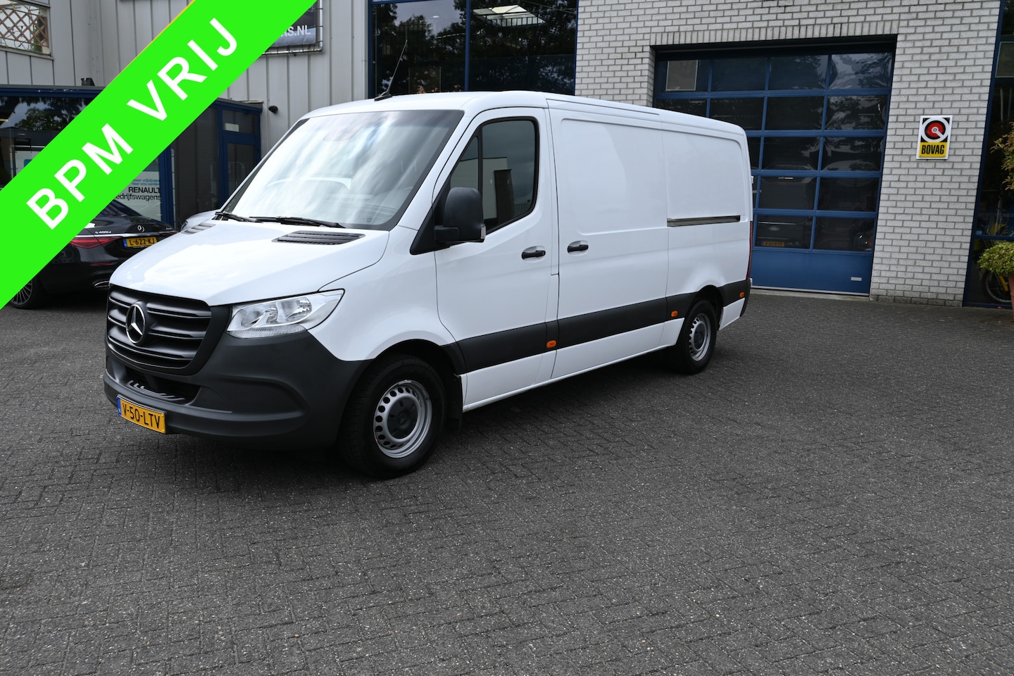 Mercedes-Benz Sprinter - 315 CDI L2H1 2 Schuifdeuren, MBUX Navigatie met camera, Standkachel - AutoWereld.nl