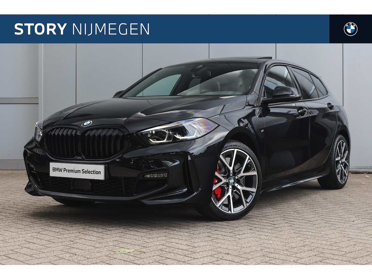 BMW 1-serie - 118i High Executive M Sport Automaat / Panoramadak / Sportstoelen / Achteruitrijcamera / A - AutoWereld.nl
