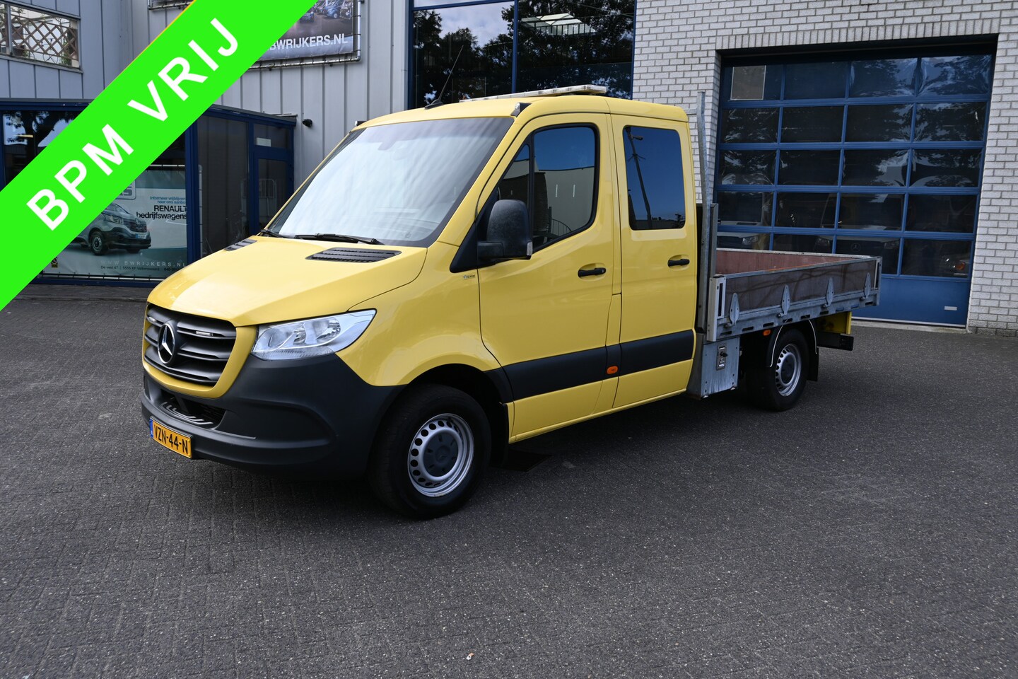 Mercedes-Benz Sprinter - 316 CDI L2 Dubbele cabine Open laadbak 3500 kg Trekhaak, Standkachel, MBUX, Brake assyst - AutoWereld.nl