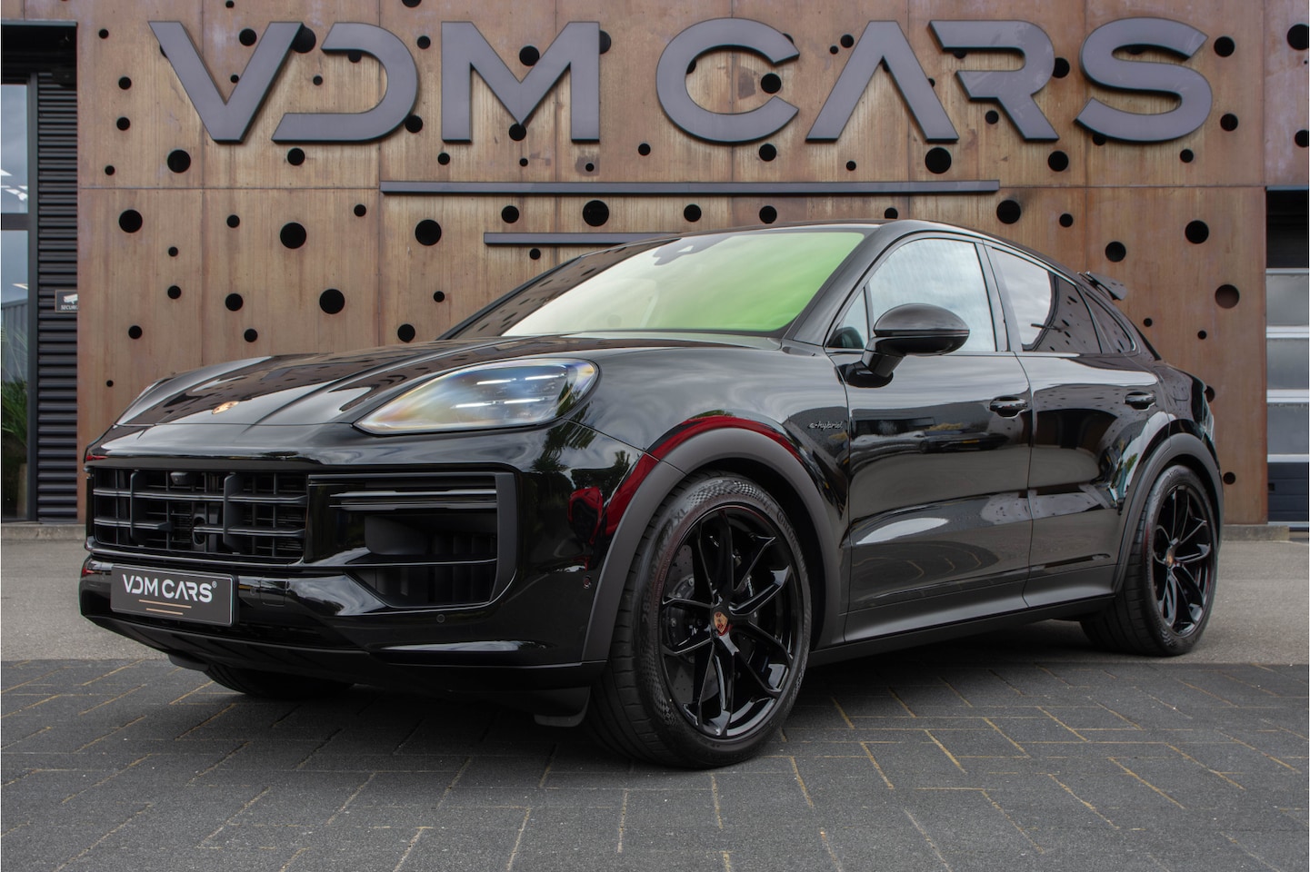 Porsche Cayenne Coupé - 4.0 Turbo E-Hybrid GT | Carbon | PCCB | 18-Weg | Burmester | ACC | NIEUW | - AutoWereld.nl
