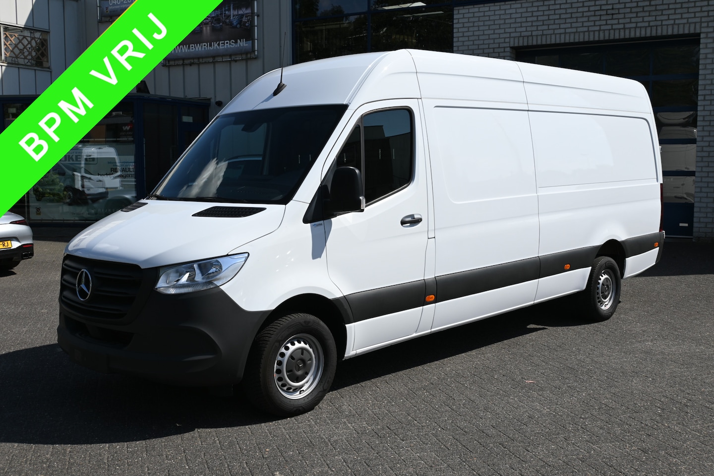 Mercedes-Benz Sprinter - 317 CDI L3H2 RWD 3500 kg Trekhaak, MBUX navigatie en camera, Brake assyst, Etc. - AutoWereld.nl