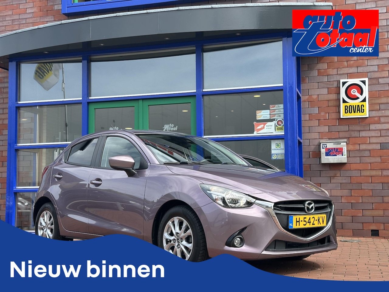Mazda 2 - 1.5 Skyactiv-G Intro Edition | Airco | Navi | Cruise control - AutoWereld.nl