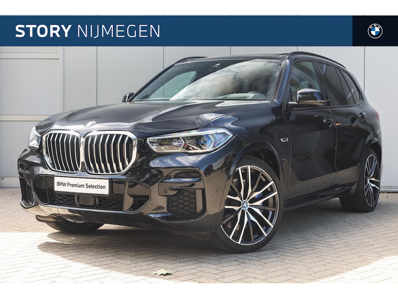 BMW X5 - xDrive45e High Executive M Sport Automaat / Panoramadak / Trekhaak /  Achteruitrijcamera / - AutoWereld.nl