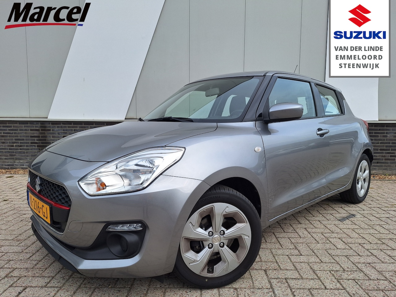 Suzuki Swift - 1.2 Comfort GT Smart Hybrid | Dubbele uitlaat | Spoiler | Dealer Onderhouden - AutoWereld.nl