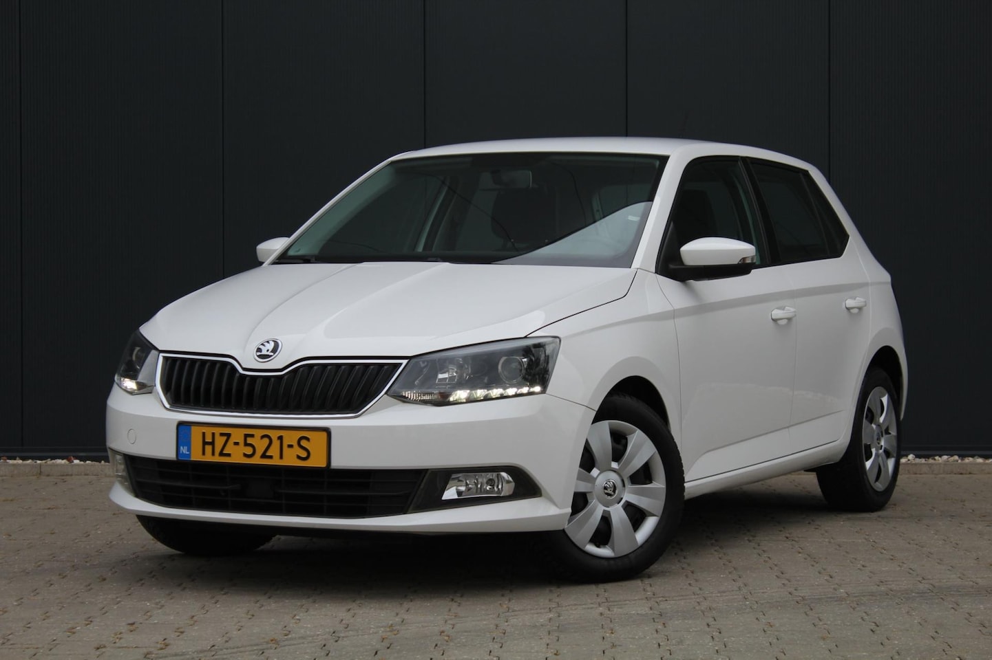 Skoda Fabia - 1.2 TSI Ambition | Navigatie | Airco | Cruise control | PDC | NAP | APK | - AutoWereld.nl