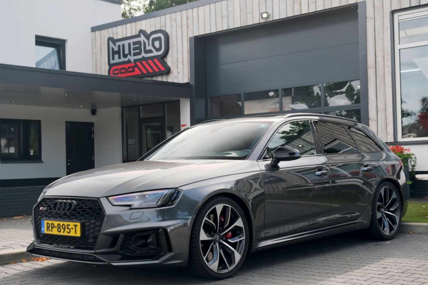Audi RS4 - Avant 2.9 TFSI RS4 quattro Vol opties! Origineel NL, Zeer nette staat! - AutoWereld.nl