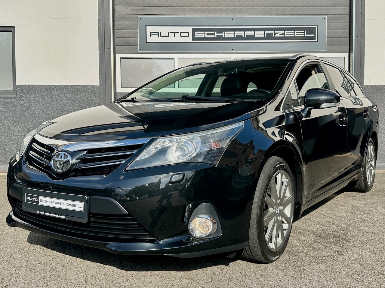 Toyota Avensis Wagon - 1.8 VVTi Business | AUTOMAAT | PANO | LEDER | 92dkm | - AutoWereld.nl