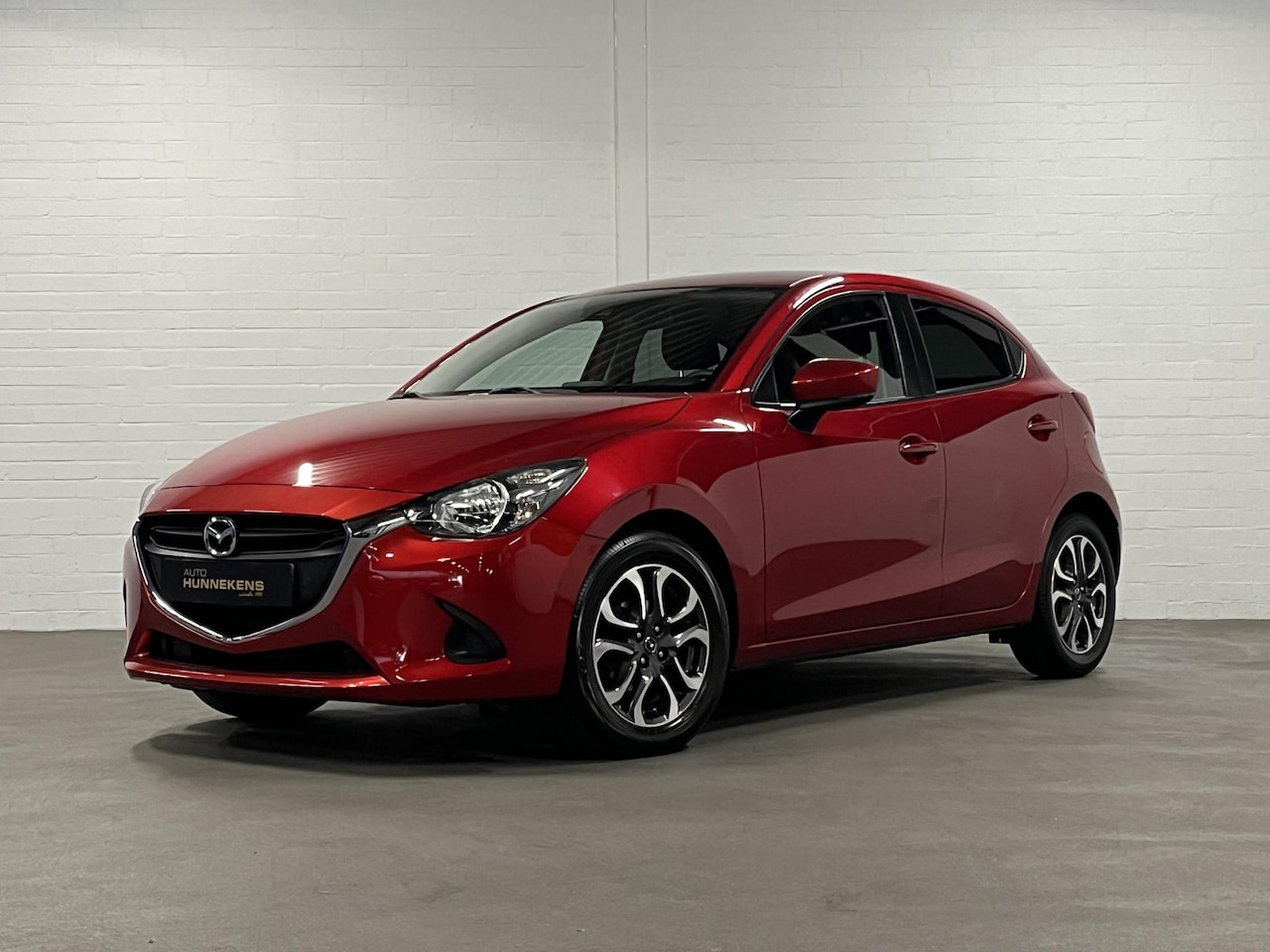 Mazda 2 - 1.5 Skyactiv-G *32.621 KM* | Cruise-/Climate control | Stoelverwarming | Navigatie | Airco - AutoWereld.nl