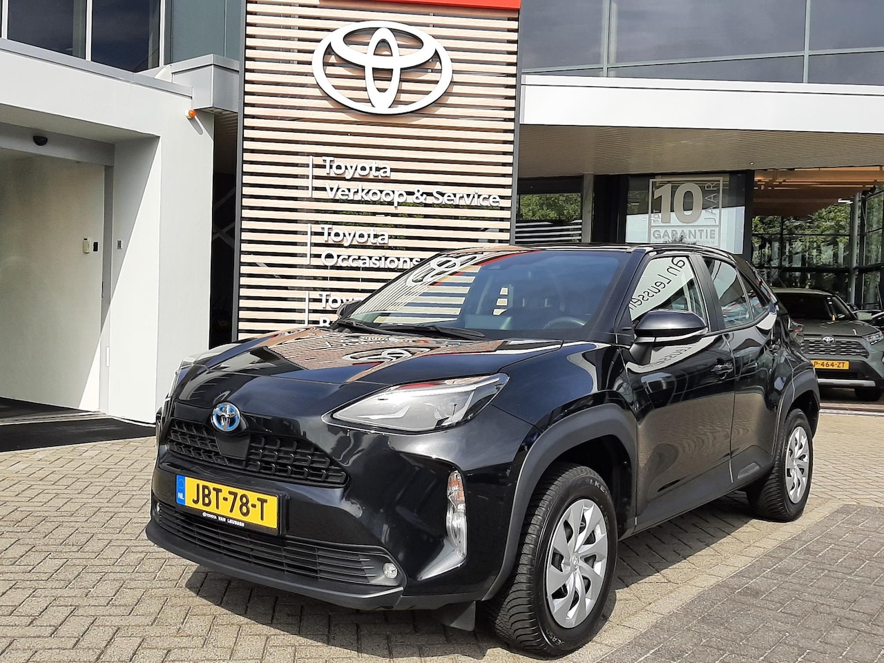 Toyota Yaris Cross - 1.5 Hybrid Business ALL SEASON AD-CRUISE APPLE/ANDROID DAB+ CAMERA BLUETOOTH - AutoWereld.nl