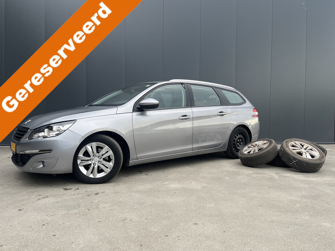 Peugeot 308 SW - 1.6 BlueHDI Active NAVI CRUISE ECC LMV - AutoWereld.nl
