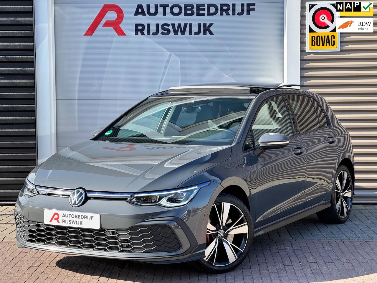 Volkswagen Golf - 1.4 eHybrid GTE Pano/HuD/Camera/Matrix - AutoWereld.nl