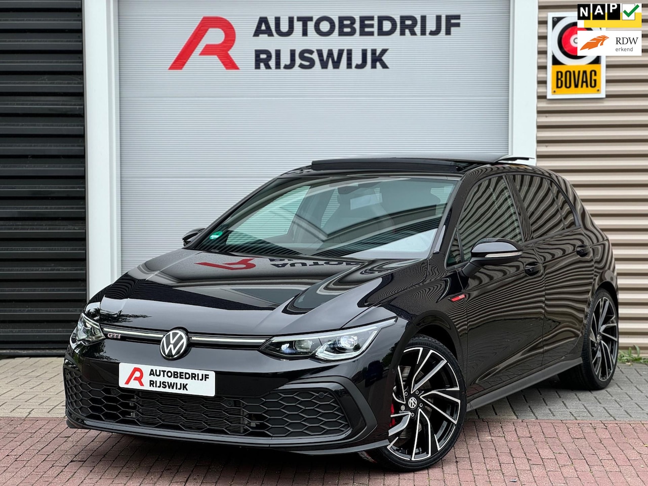Volkswagen Golf - 2.0 TSI GTI Leer/Pano/Blindspot/Camera - AutoWereld.nl