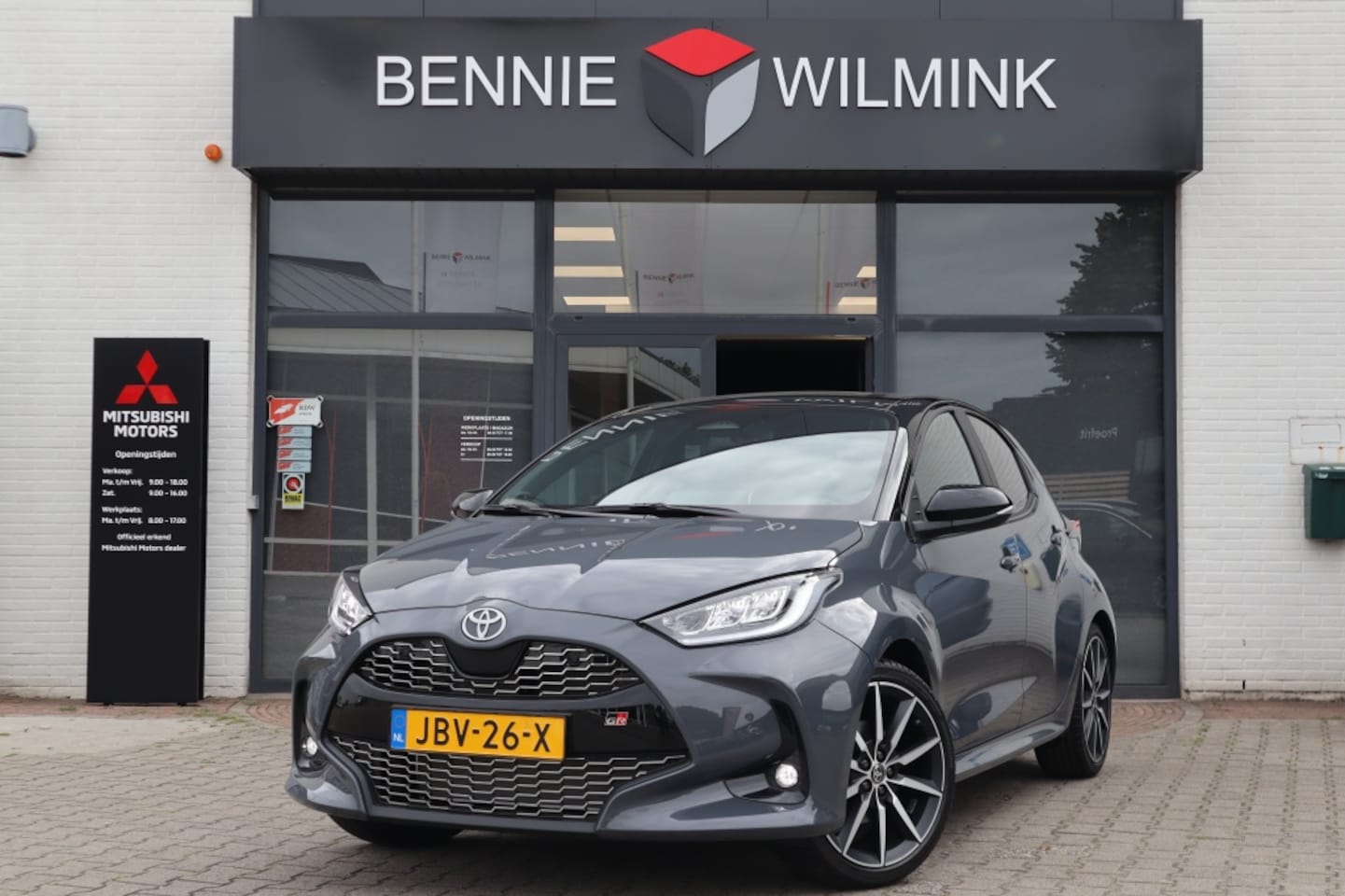 Toyota Yaris - 1.5 Hybrid 130 GR Sport Plus PanoDak - AutoWereld.nl