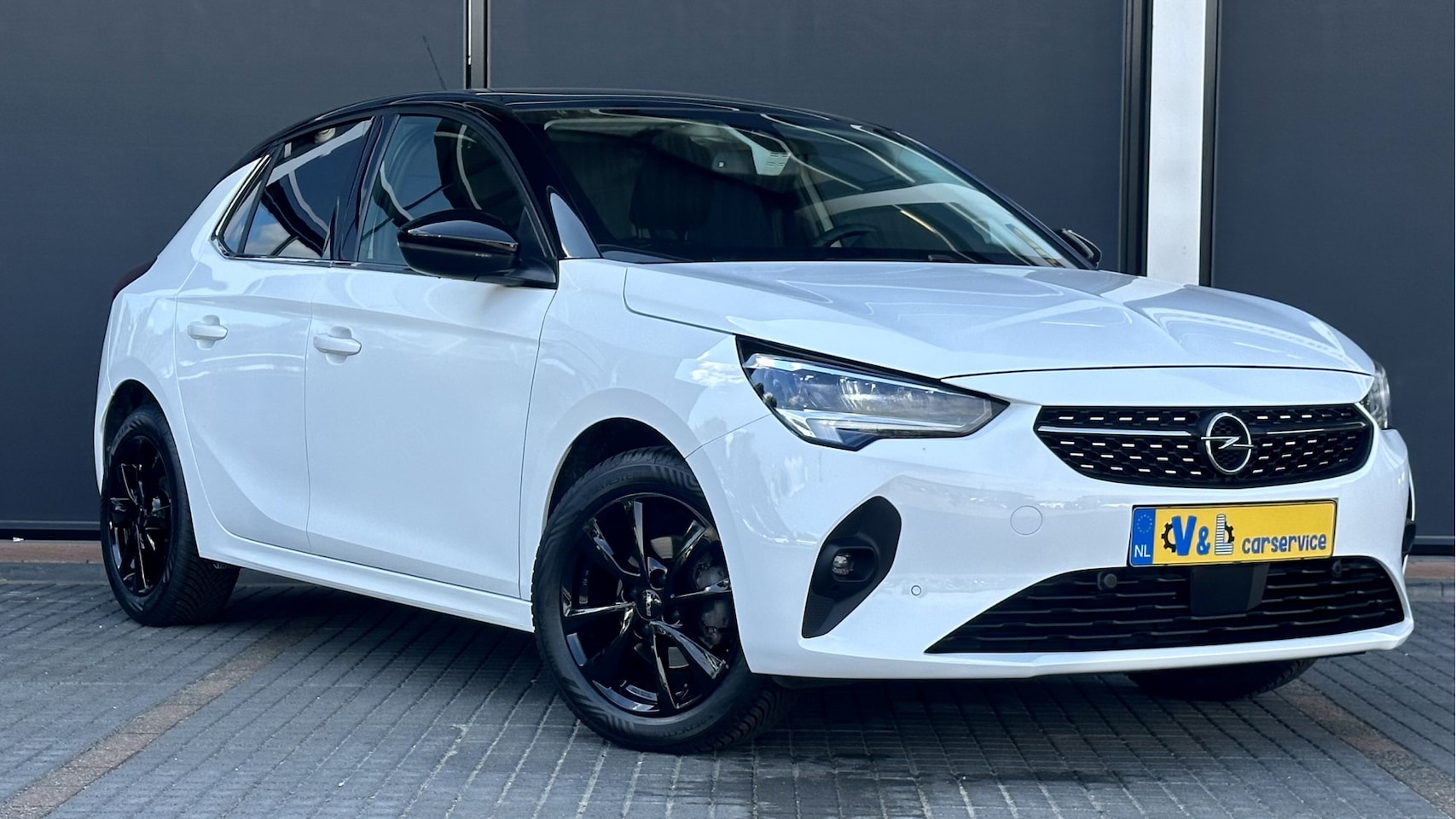 Opel Corsa - 1.2 Elegance / Stoel/stuur verwr. / Carplay / Cruis / Pano - AutoWereld.nl