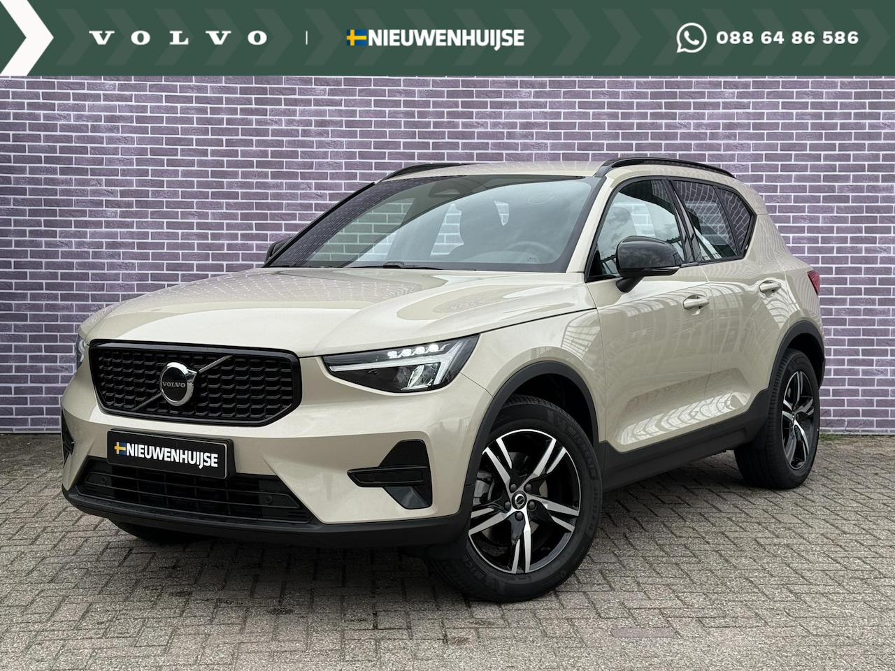 Volvo XC40 - 2.0 B4 Plus Dark | Nieuw Binnen | Trekhaak | Camera | Harman/Kardon |  Keyless Entry/start - AutoWereld.nl