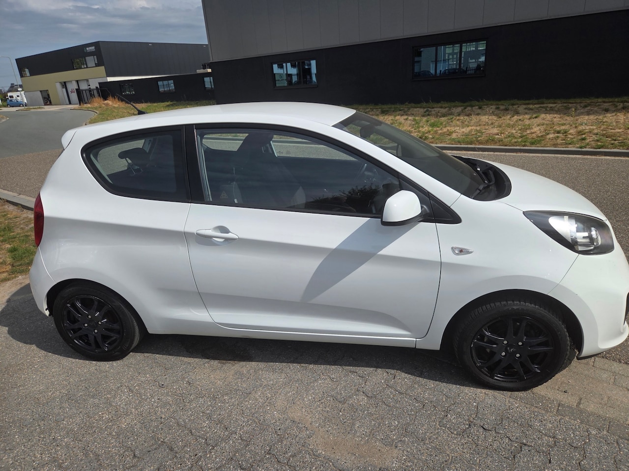Kia Picanto - 1.0 CVVT ISG Comfort Pack 1.0 CVVT ISG Comfort Pack - AutoWereld.nl