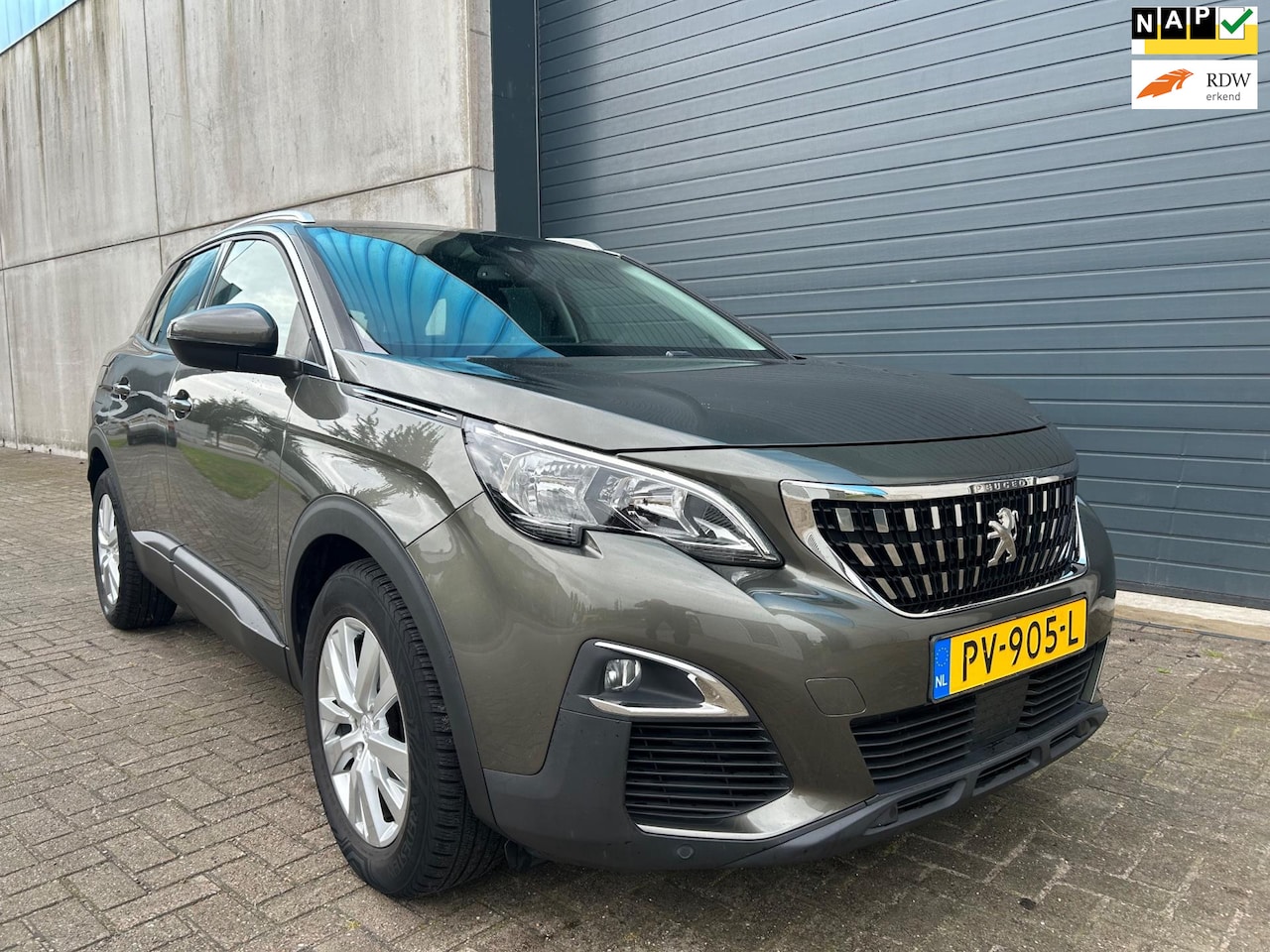 Peugeot 3008 - 1.2i PureTech Blue Lease Executive 2017 - AutoWereld.nl